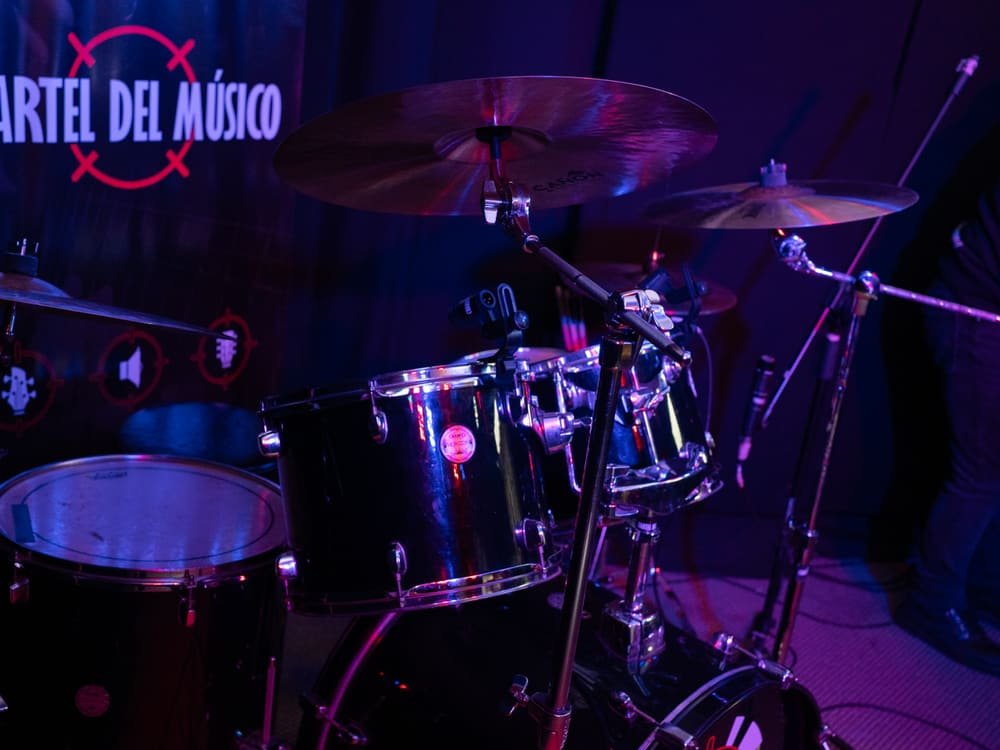 Batería lista en sala de ensayo
